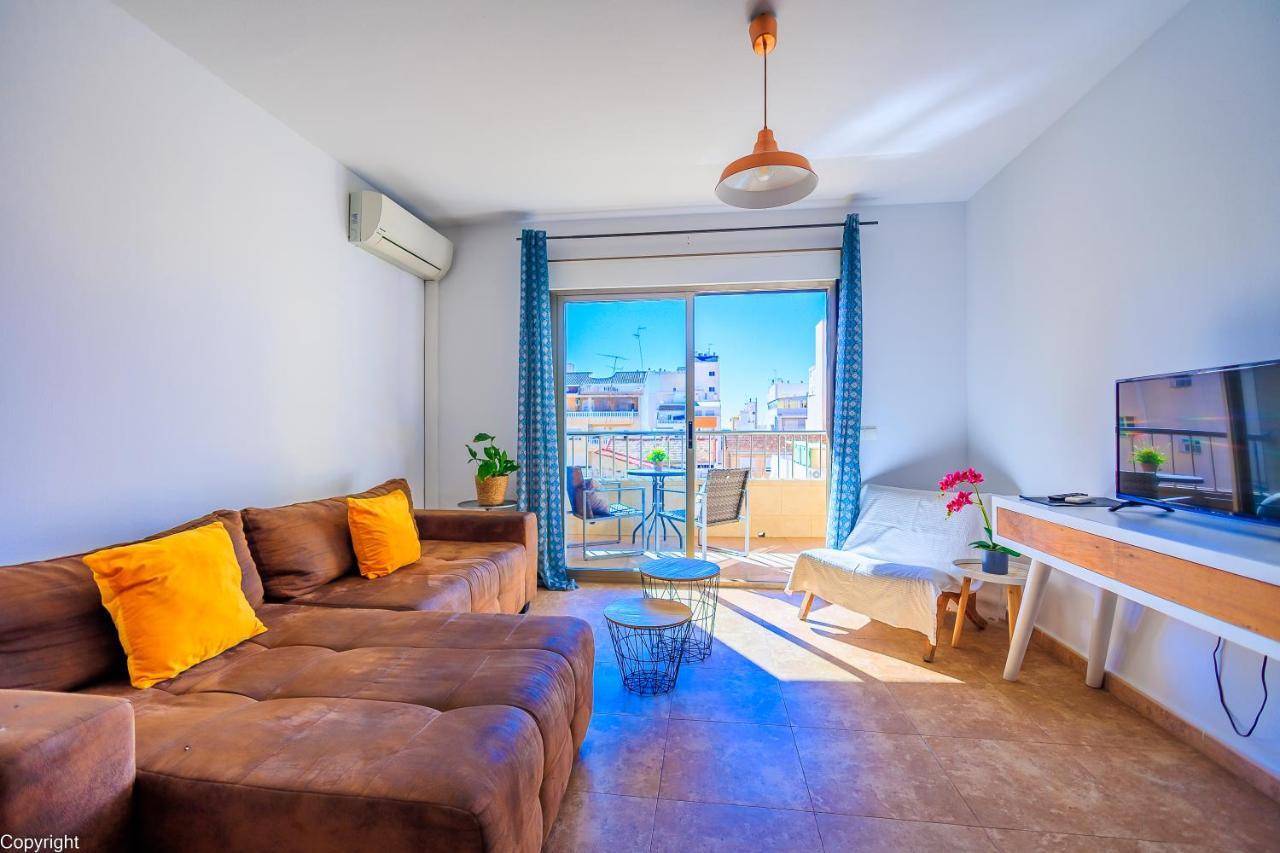 Apartamentos Madrid Torrevieja Dış mekan fotoğraf
