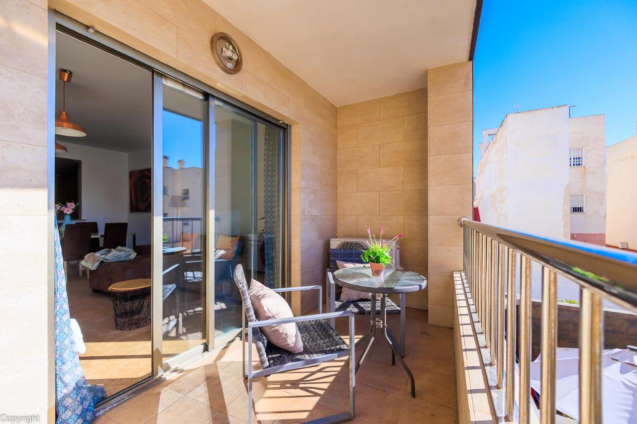 Apartamentos Madrid Torrevieja Dış mekan fotoğraf