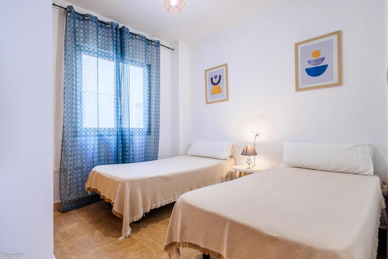 Apartamentos Madrid Torrevieja Dış mekan fotoğraf