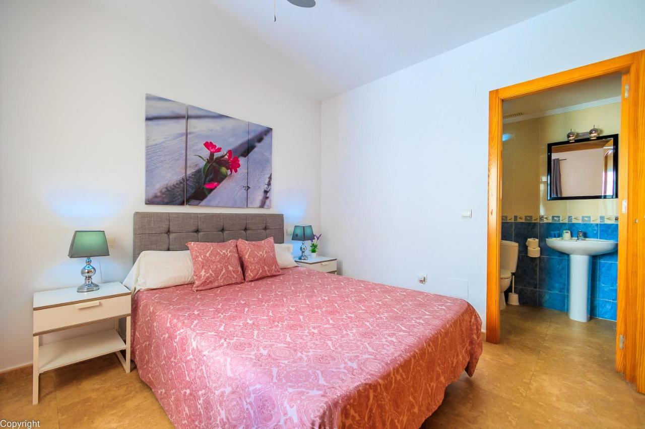 Apartamentos Madrid Torrevieja Dış mekan fotoğraf