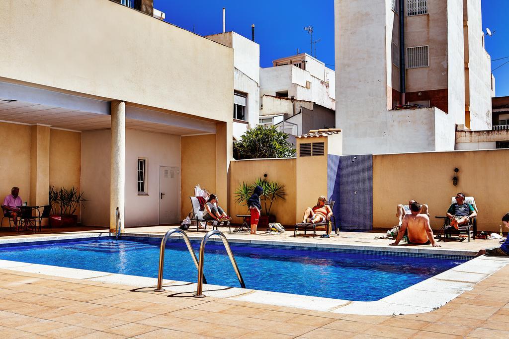 Apartamentos Madrid Torrevieja Dış mekan fotoğraf